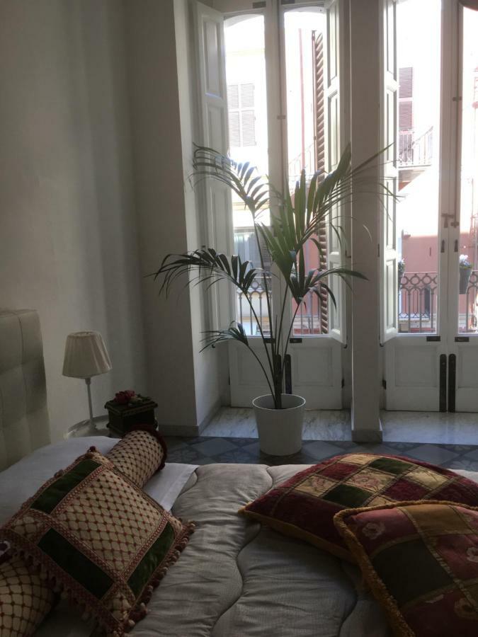 Maison Flores Барі Екстер'єр фото